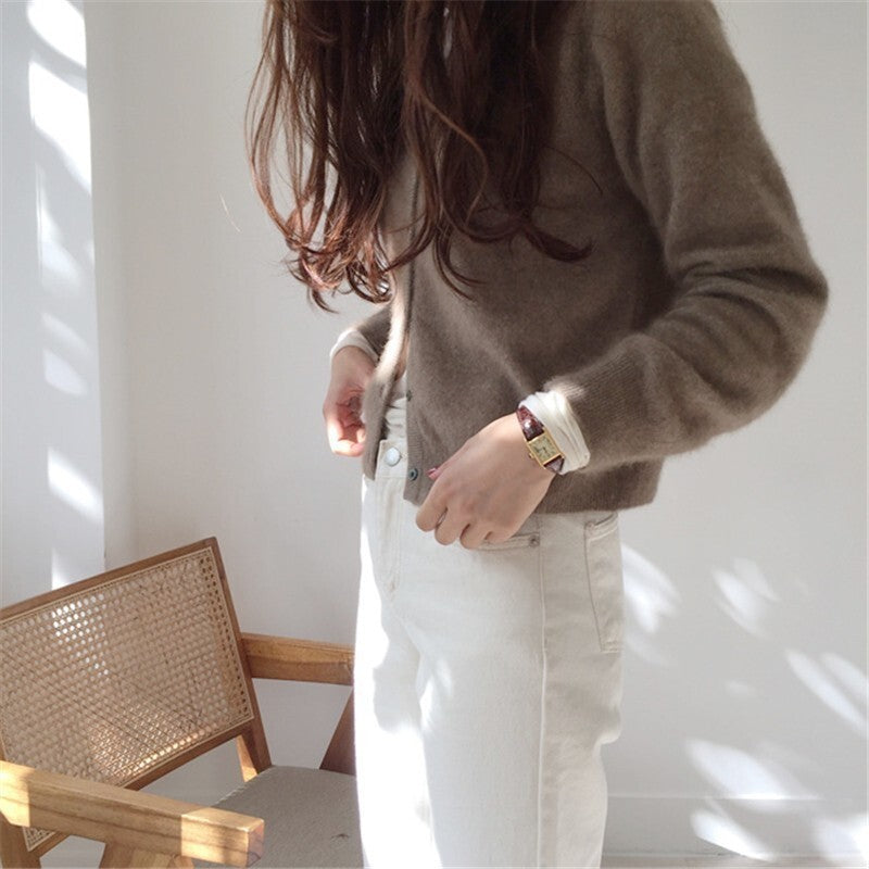 Women's 100% Wool Cardigan – Round Neck, Cozy & Stylish