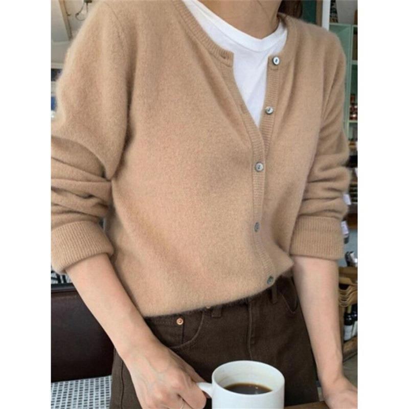 Women's 100% Wool Cardigan – Round Neck, Cozy & Stylish