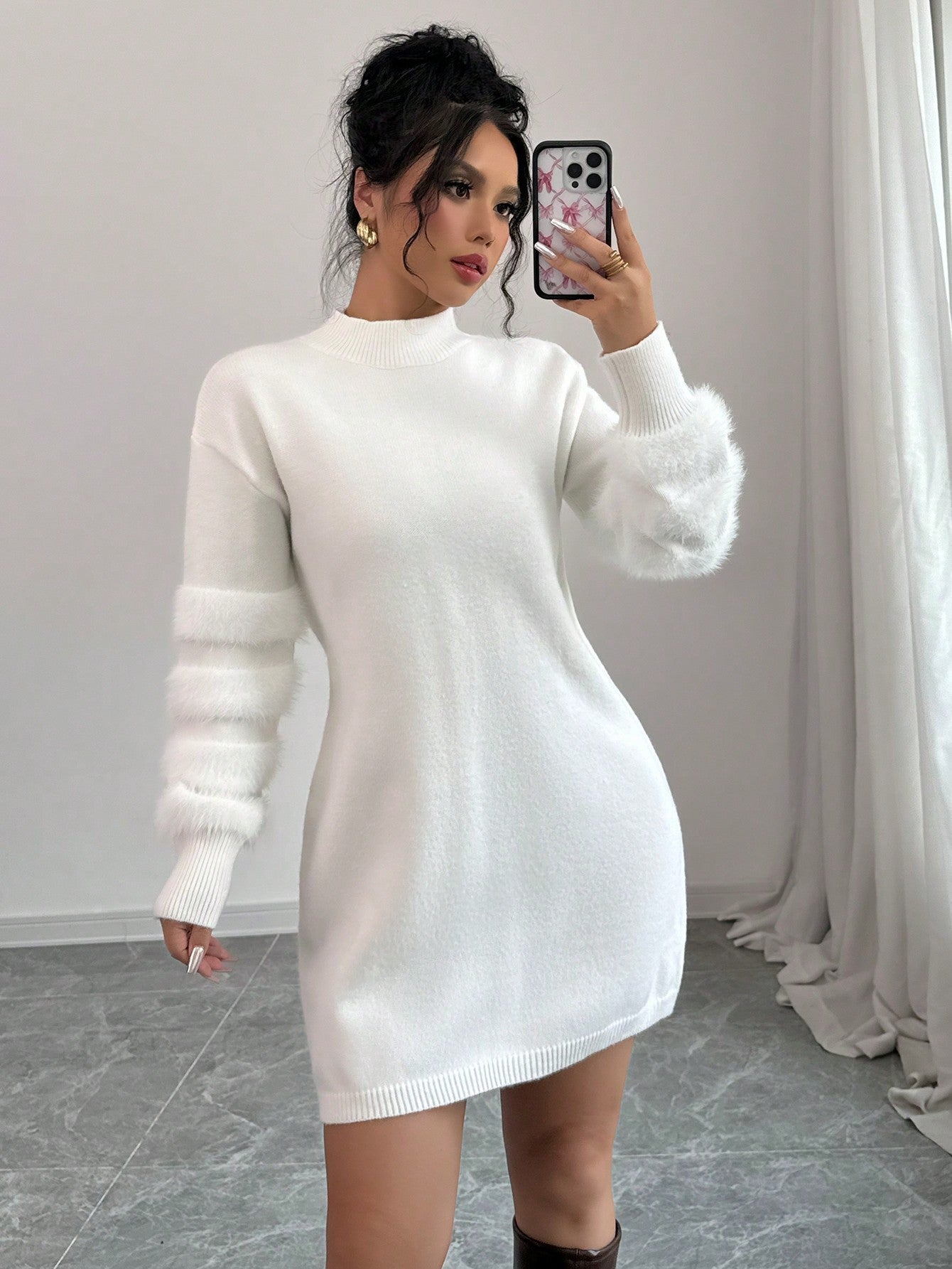 Knitted long-sleeved dress